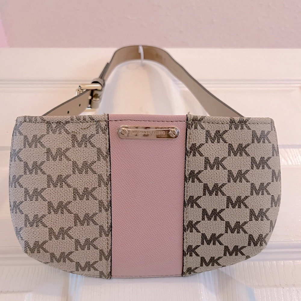 MICHAEL KORS Signature Logo Belt Bag
